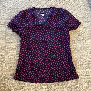 Koi basics scrub top